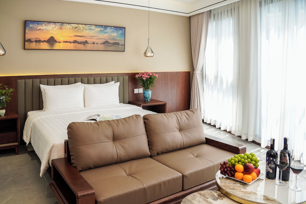 Luxury Double Room, City View