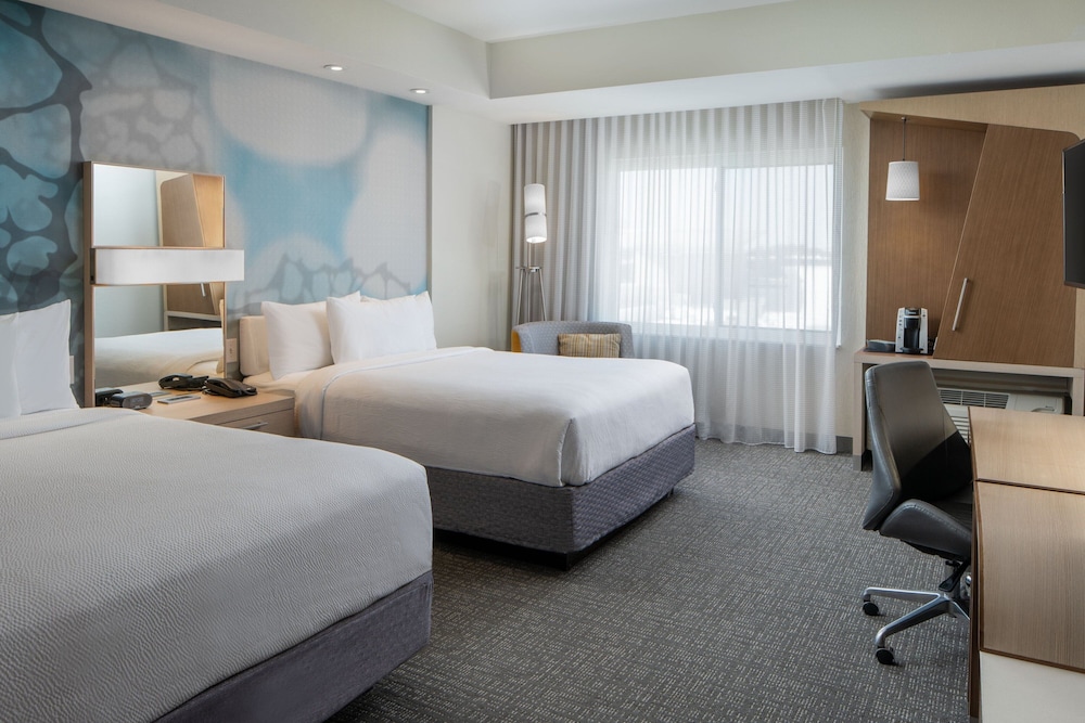 Suite, Multiple Beds