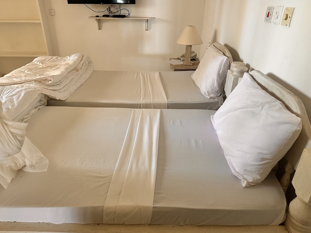 Deluxe Double Room, Beach View photo 1