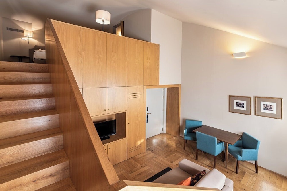 Suite (Duplex)