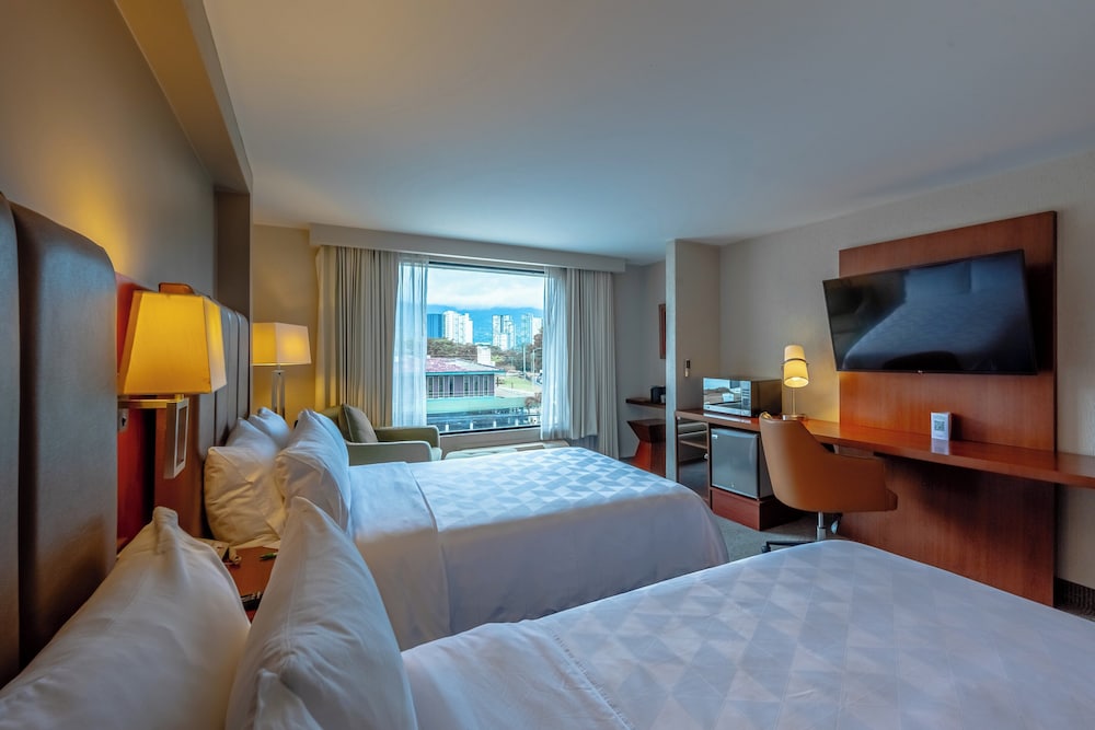 Standard Room, 2 Double Beds, City View