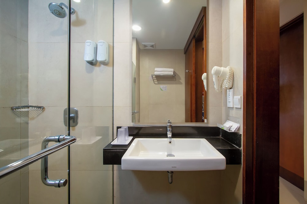 Special Offer - Superior Room Transit 12 Hour Usage photo 2