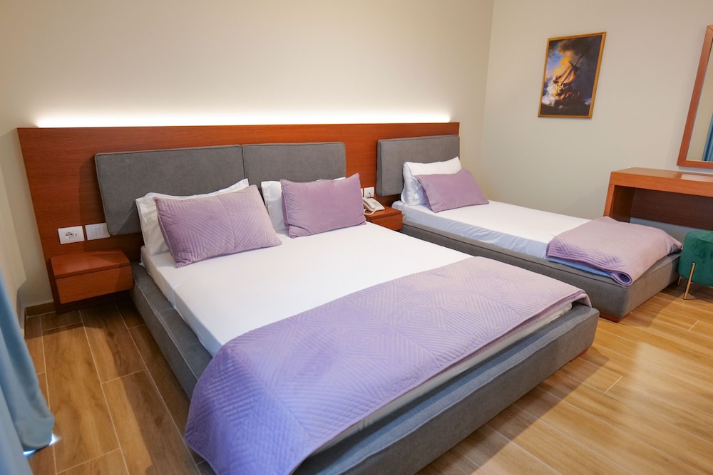 Triple room, French Balcony