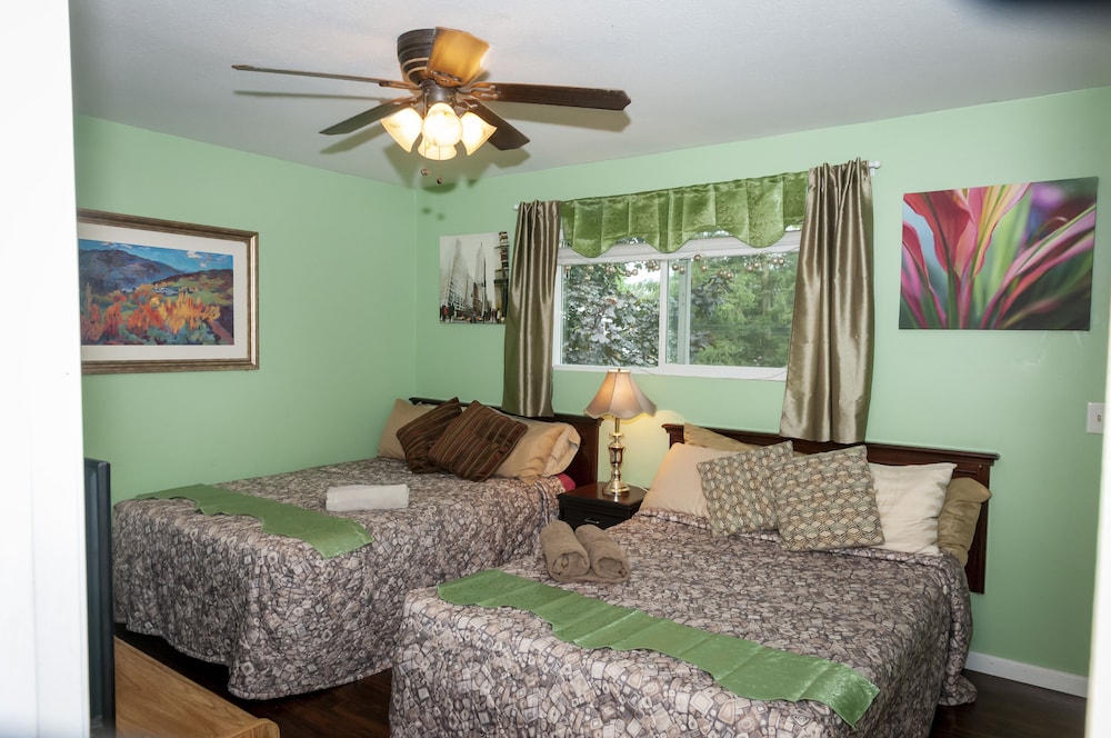 Family Quadruple Room photo 2