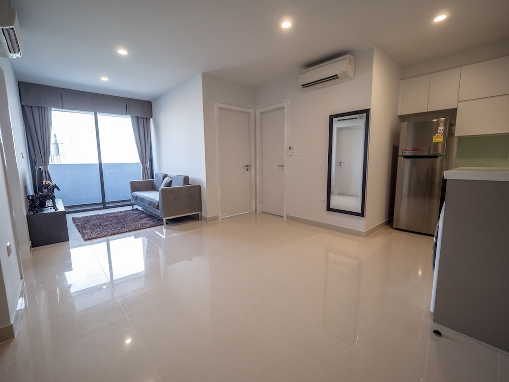 Apartment, 2 Bedrooms, City View photo 2