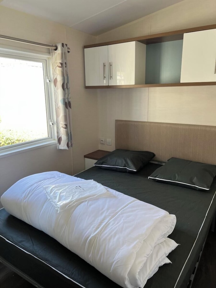 Family Mobile Home photo 2