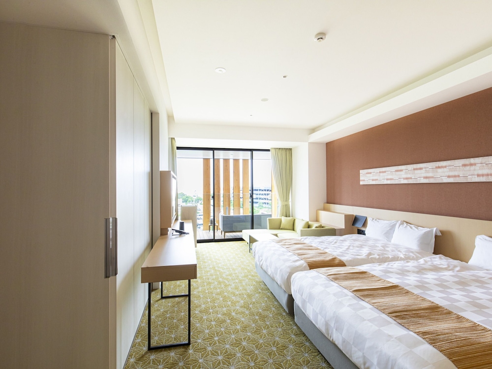 Basic Suite - Photo 7