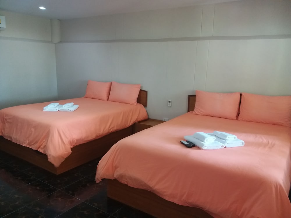 Standard Room For 4 People photo 3