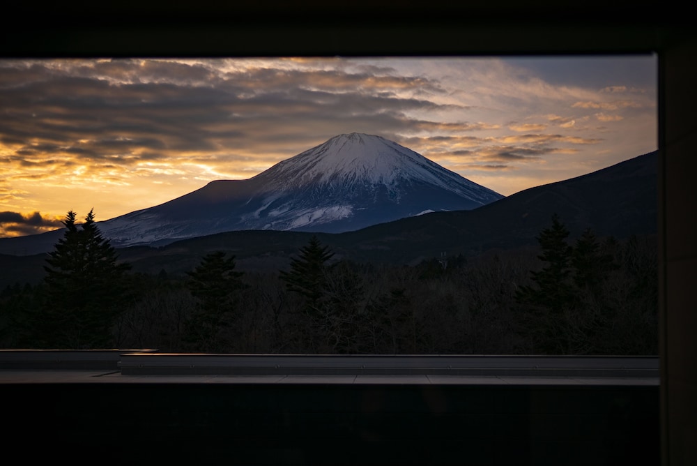 Deluxe Room, 2 Twin Beds (Fuji View) - Photo 3