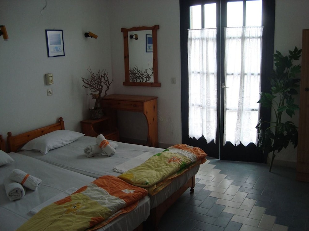Triple Room photo 2