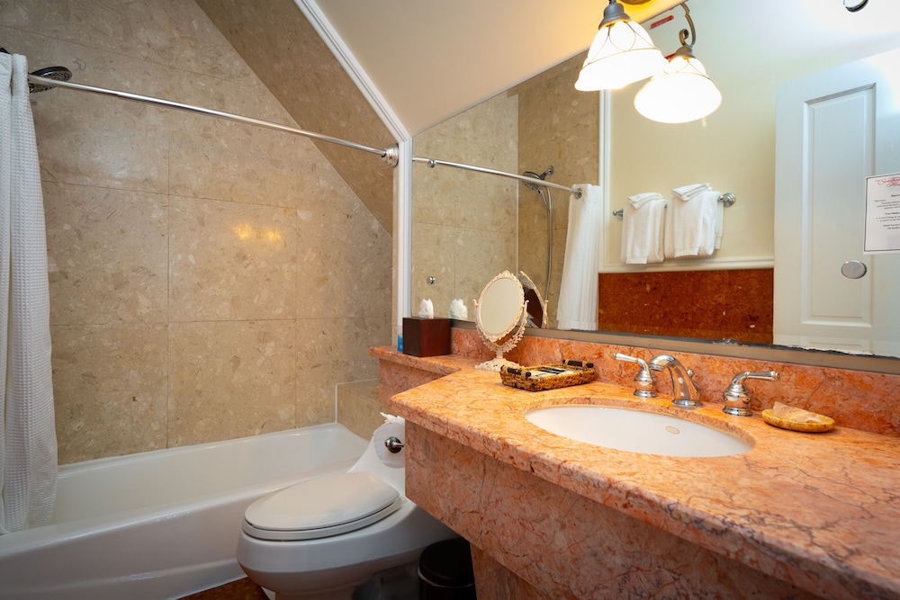 Premium Ocean View King photo 2
