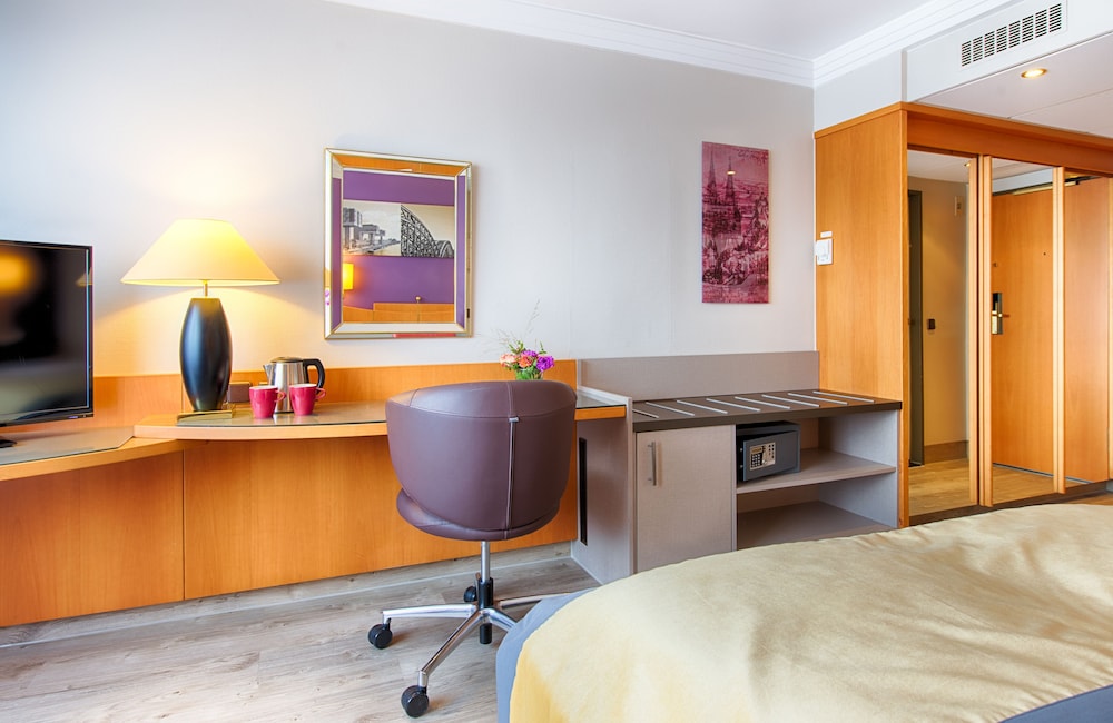 Deluxe Room - Photo 9