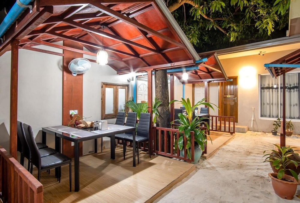 Deluxe Double Room, Garden View photo 3