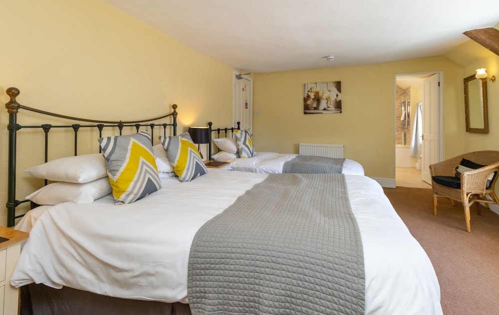 Executive Triple Room, Ensuite - Photo 6