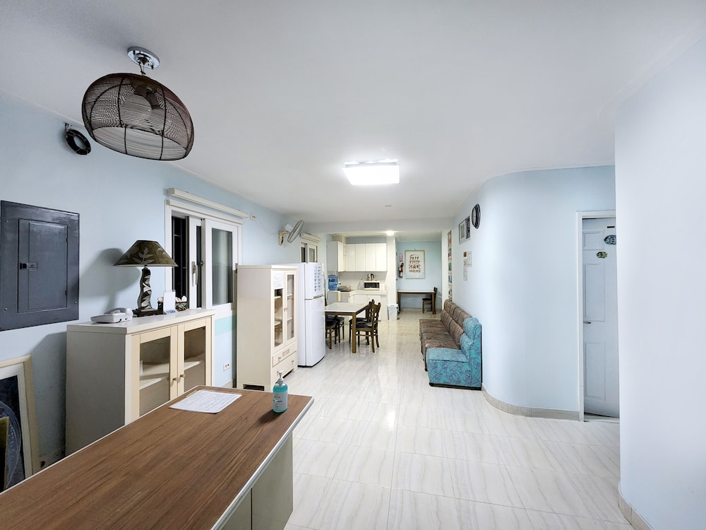 Deluxe Twin Room, 1 Bedroom, City View photo 3