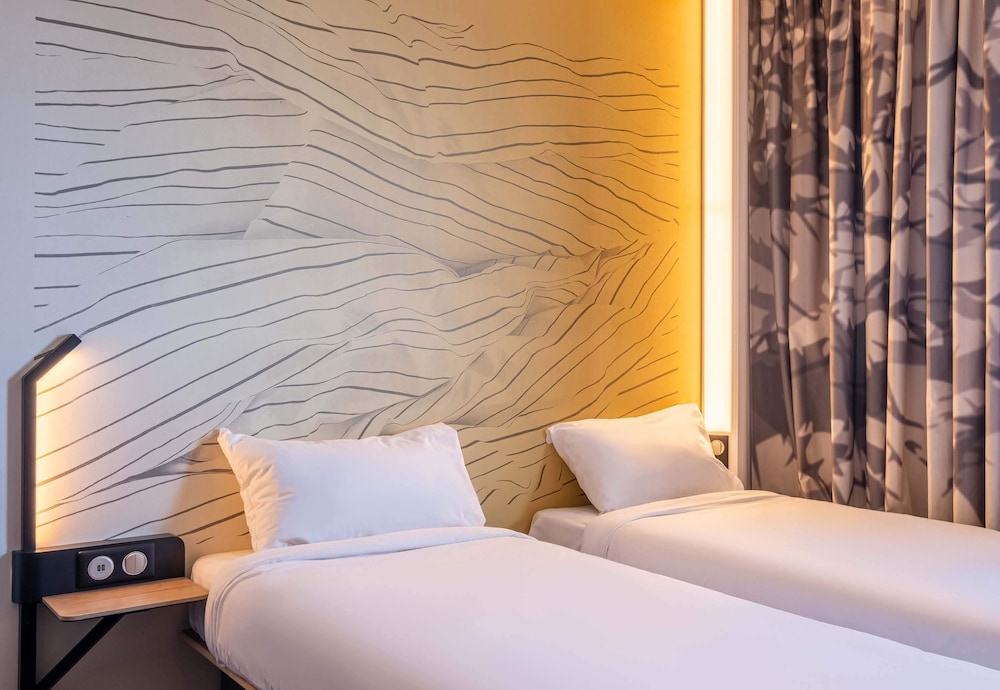 Twin Room - Photo 1