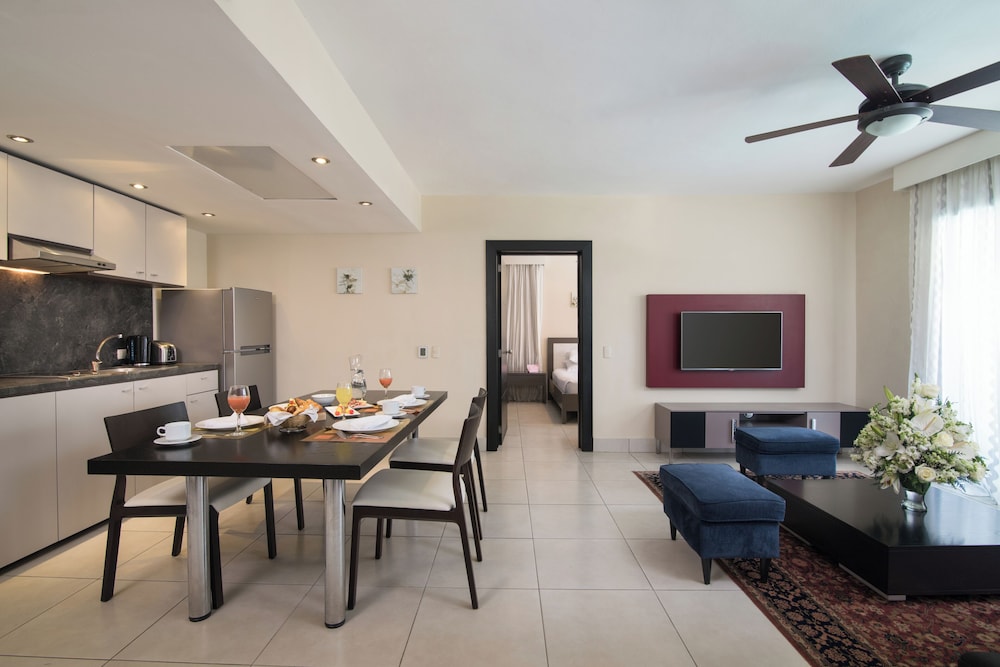 Luxury Apartment, 2 Bedrooms photo 3