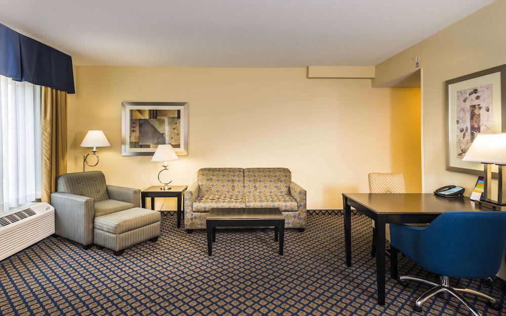 Studio Suite, 2 Queen Beds photo 1
