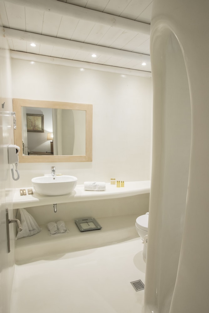 Superior Suite - Photo 3