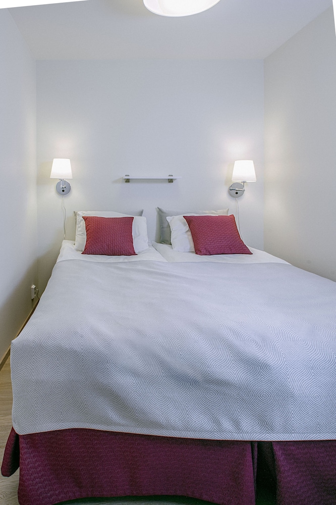 Apartment, 3 Bedrooms, Sauna, Annex Building photo 2