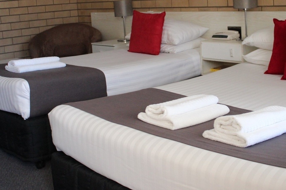 Deluxe Twin Room photo 2