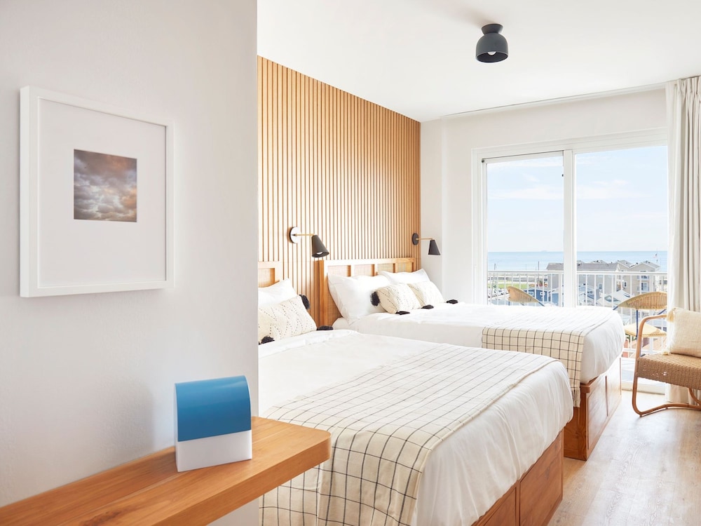 Deluxe Room, 2 Queen Beds, Terrace, Ocean View photo 1