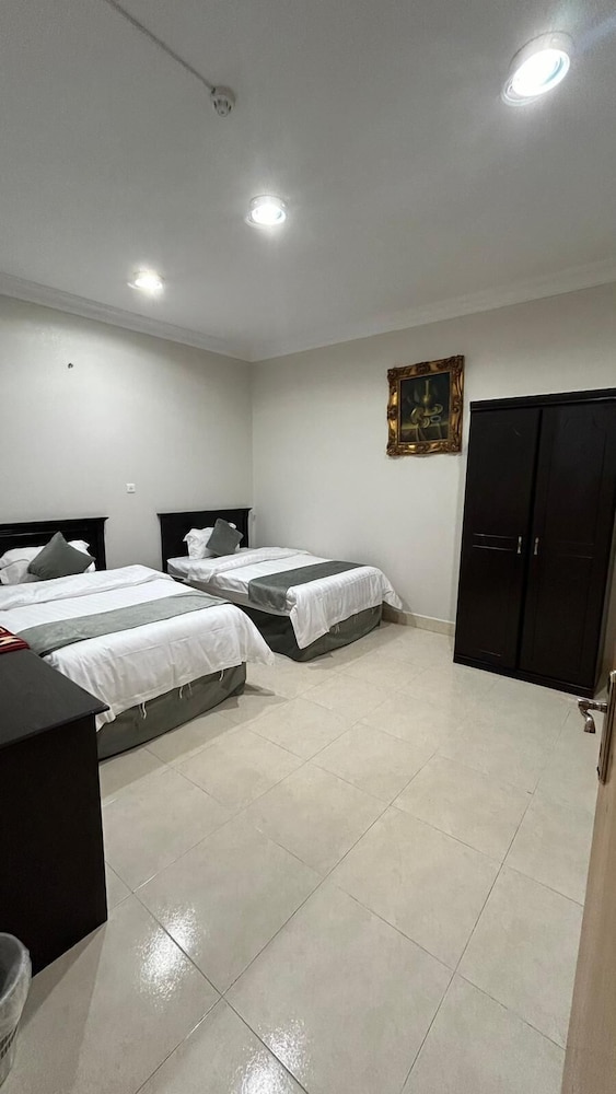 Luxury Apartment photo 3