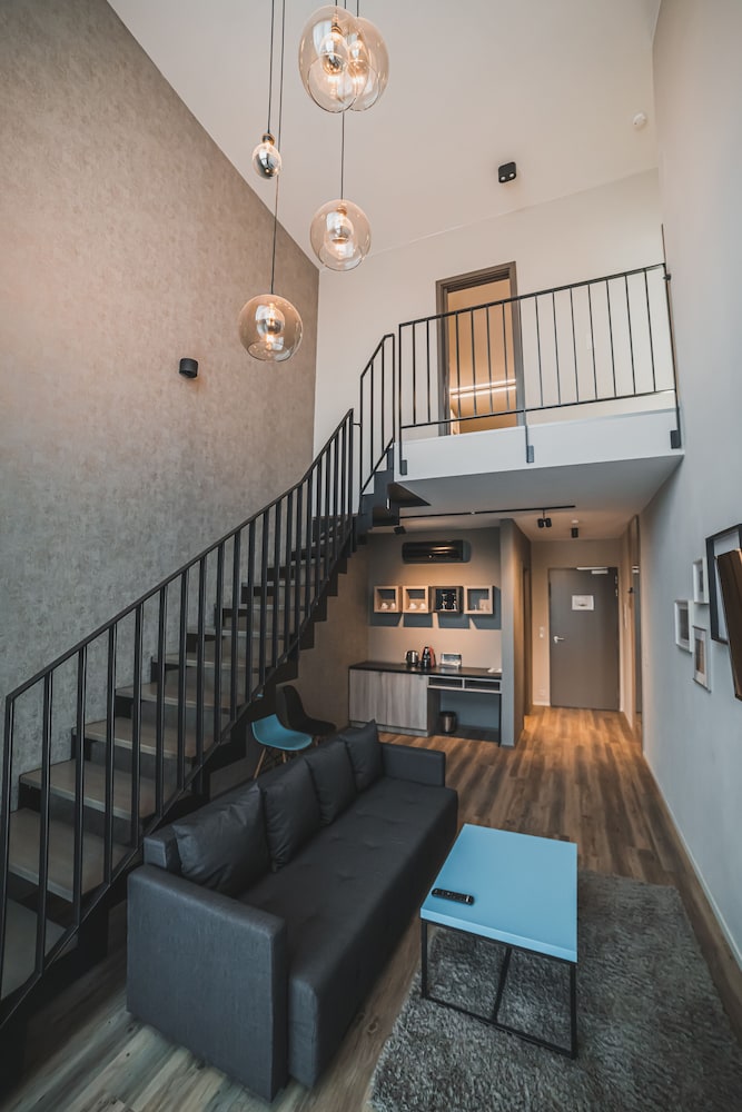 Duplex, Balcony, City View photo 1