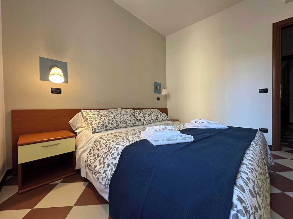 Comfort Apartment, 1 Bedroom, Partial Sea View photo 2
