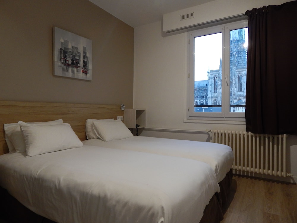 Superior Twin Room photo 3