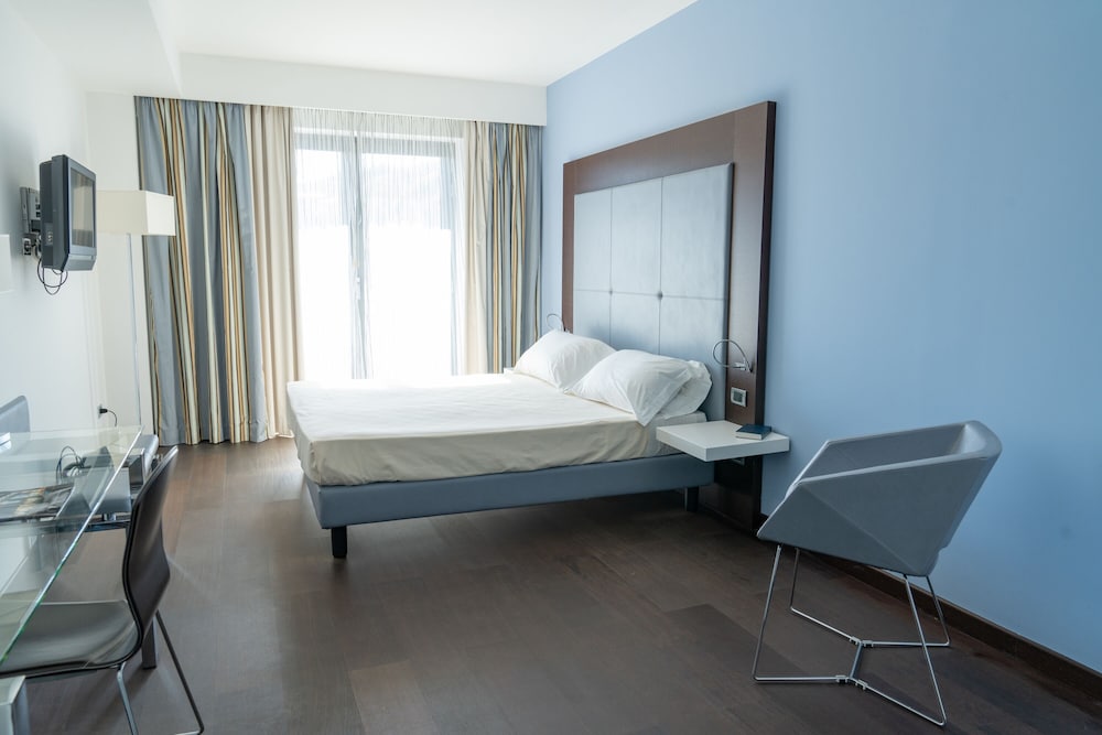 Standard Double Room, Accessible photo 1