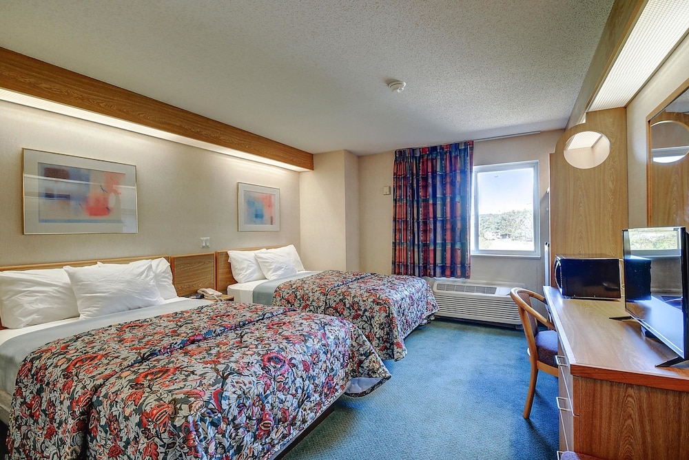 Standard Double Room, 2 Double Beds, Non Smoking - Photo 1