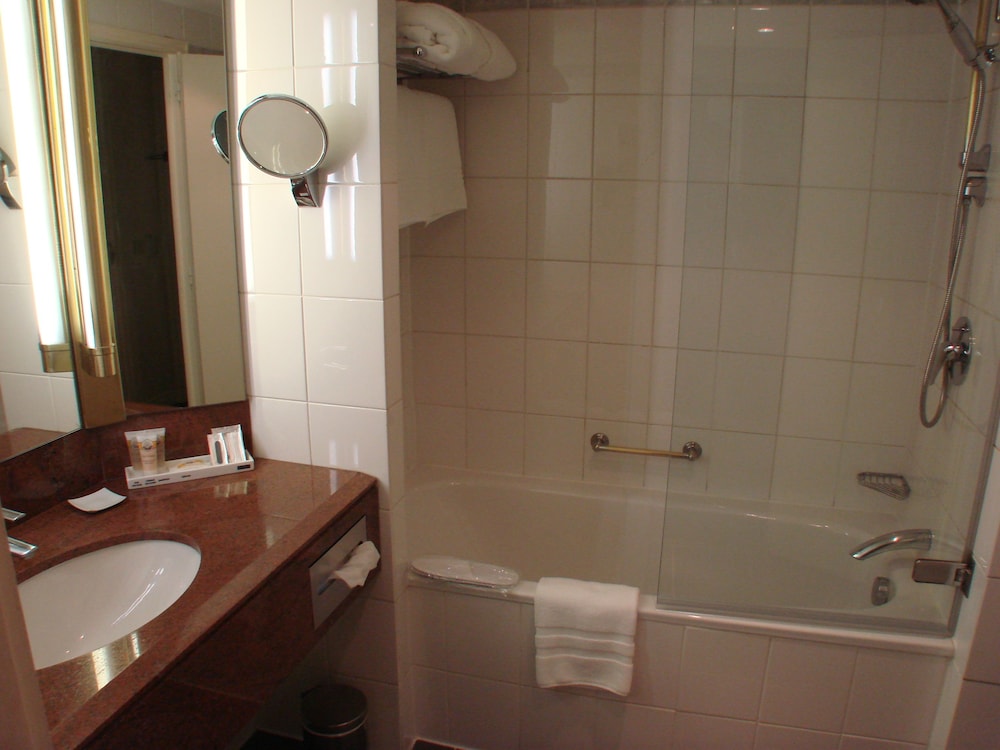 Deluxe Room, 1 Double Bed - Photo 12