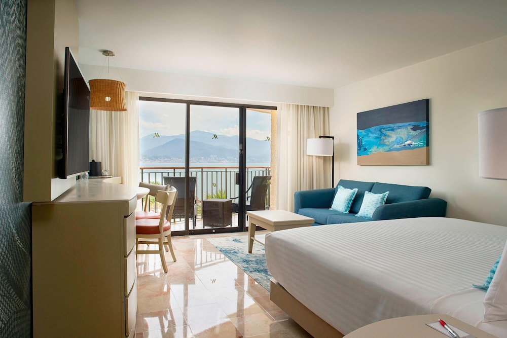Panoramic Room, 1 King Bed with Sofa bed, Ocean View - Photo 1