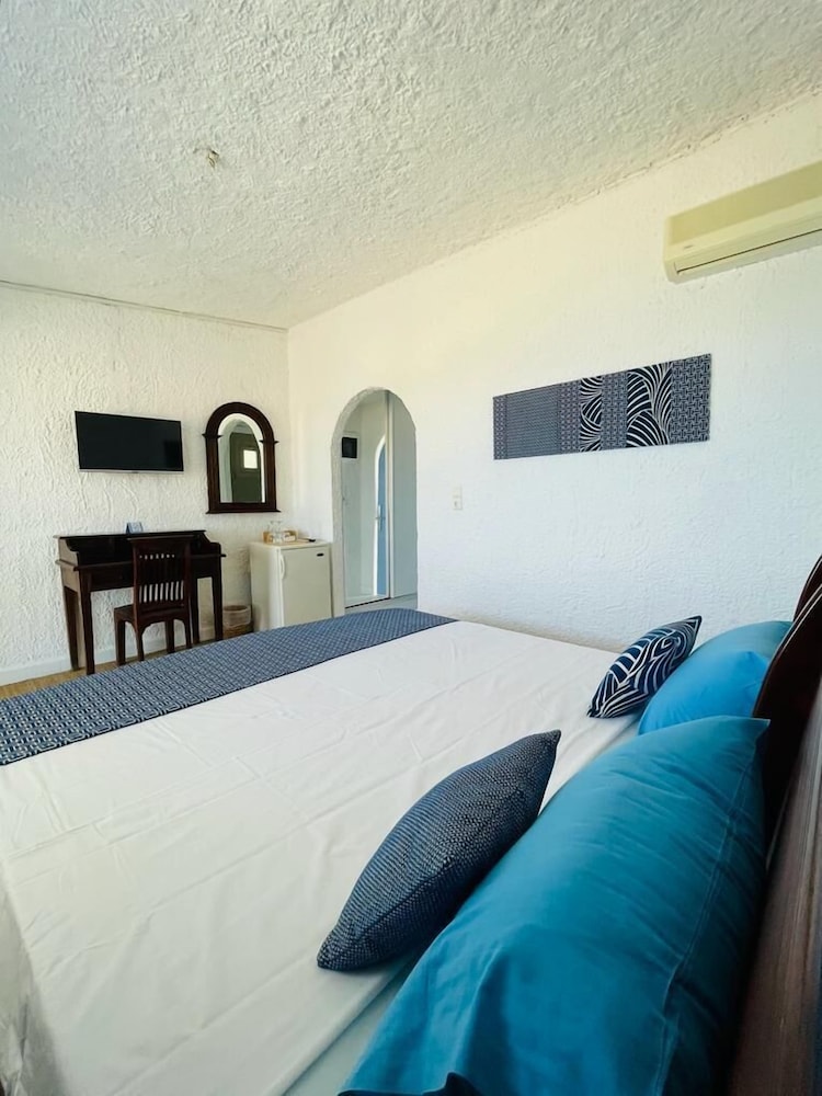 Economy Double Room, Garden View