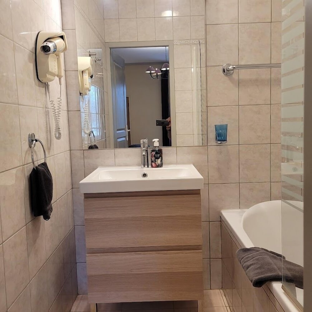 Family Double or Twin Room (Stendhal) photo 2