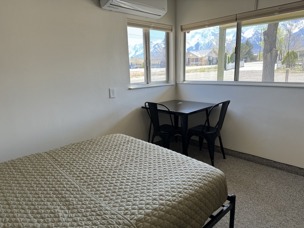 Family Room photo 3