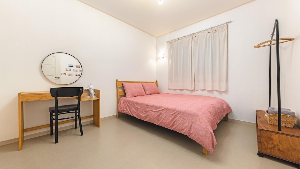 Basic Room, 1 Bedroom (1hojeom ailiseu) photo 2