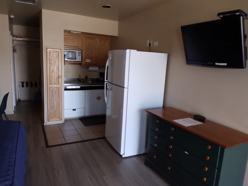 Basic Double Room photo 3