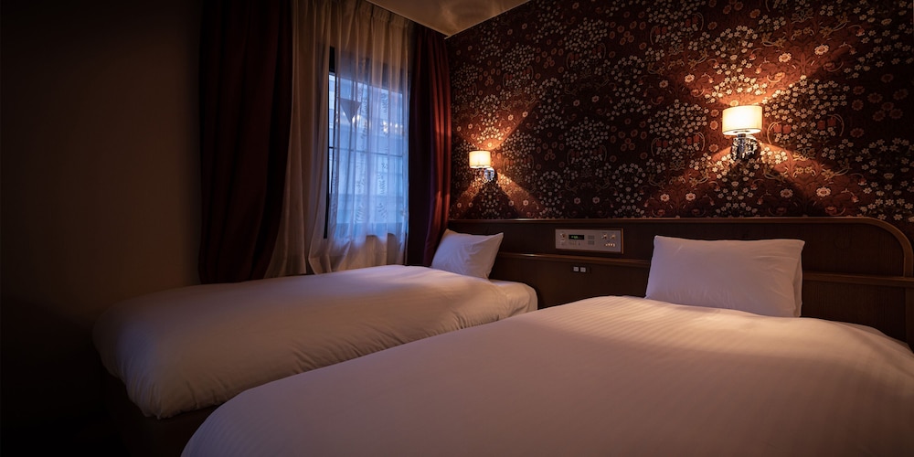 Twin Room, 2 Twin Beds - Photo 8