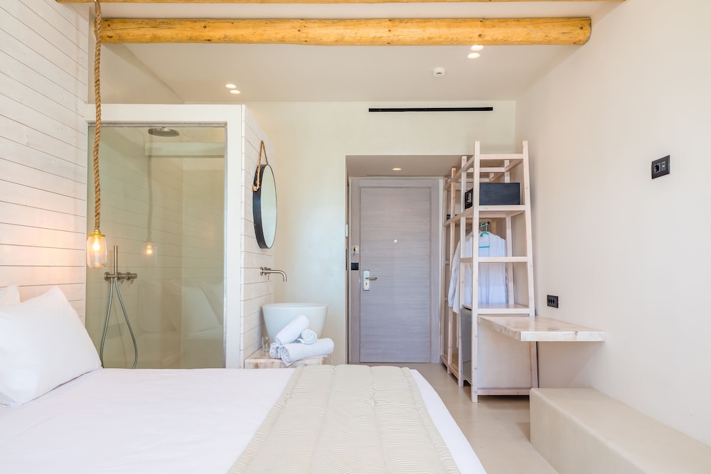 Executive Room with Sea View - Photo 8