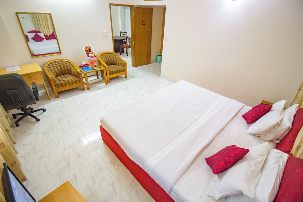 Deluxe Suite, City View photo 3