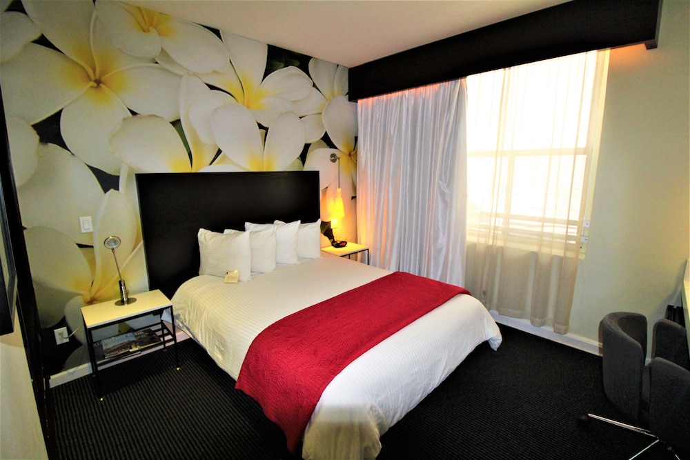 Deluxe Room, 1 Queen Bed, Non Smoking