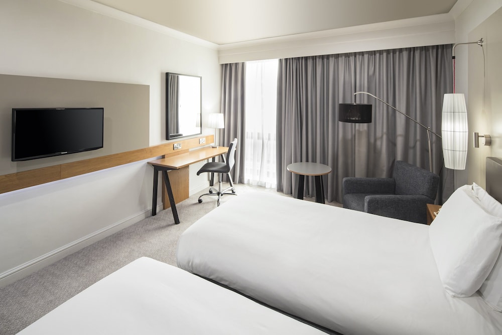 Premium Room, 1 King Bed, Club Lounge Access (Super King, Stratford View, Bath) - Photo 5