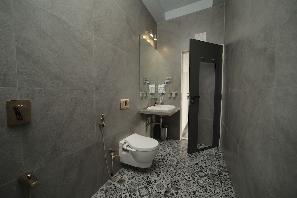 Ultra Luxury Suite with Mountain and Valley View - Photo 2