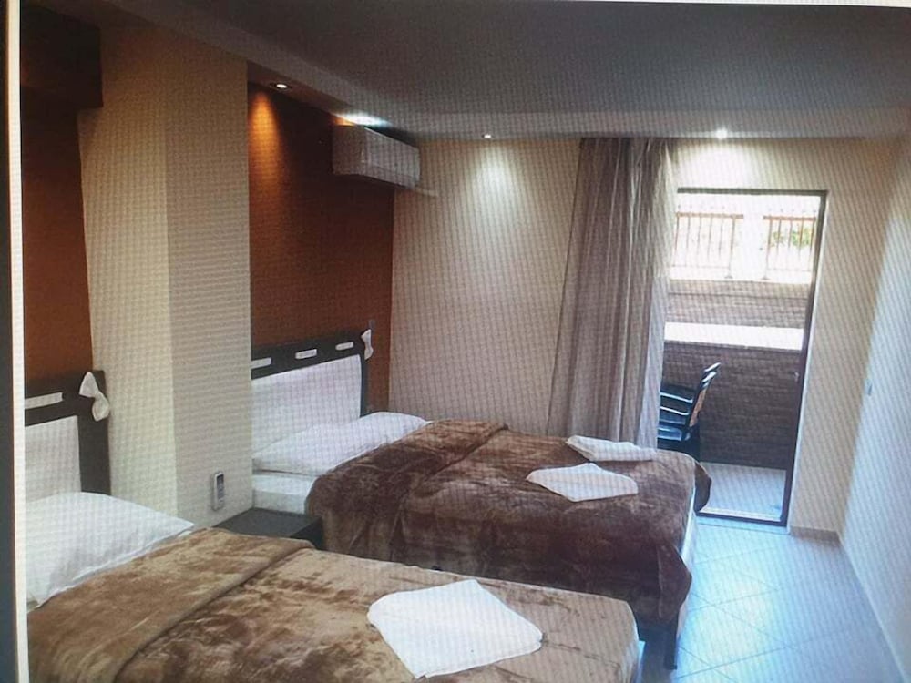 Economy Triple Room (New Basement)