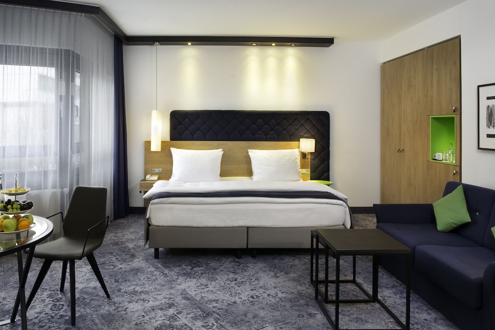 Room, 1 Double Bed, Roll-in Shower (Roll-In Shower)