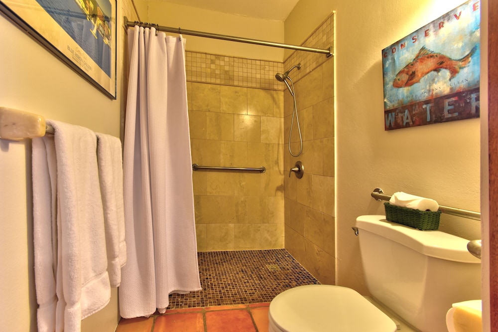 Romantic Double or Twin Room, 1 Bedroom, Ocean View (Caribbean Rooms - Twin/King) photo 3