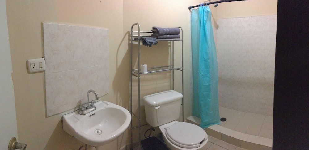 House, Multiple Beds photo 2