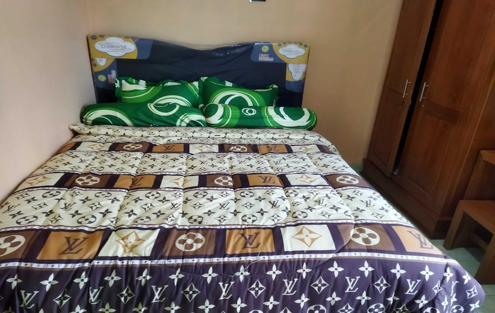 Standard Double Room, Shared Bathroom (Second Floor)